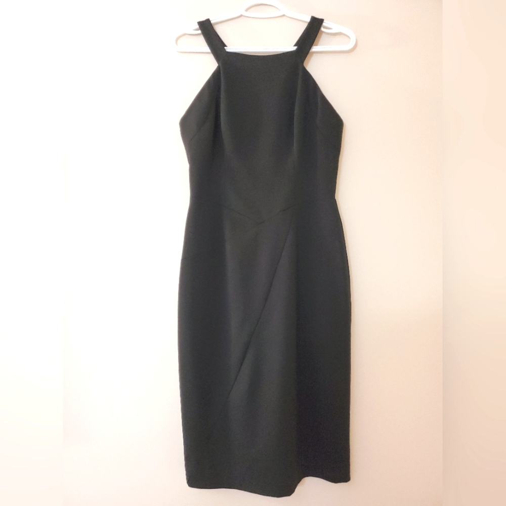 Black Halo - Gorgeous LBD Structured Little Black Dress - Size 6
